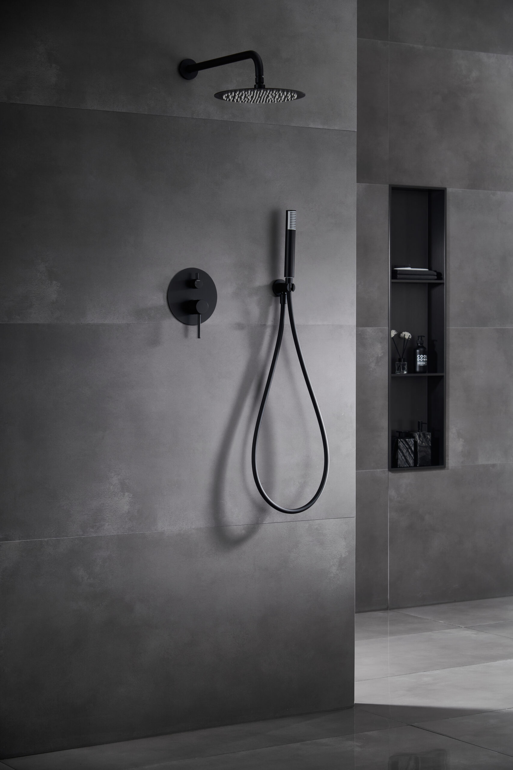 ENSEMBLE DE DOUCHE ENCASTRE NOIR MAT GPM039/NG
